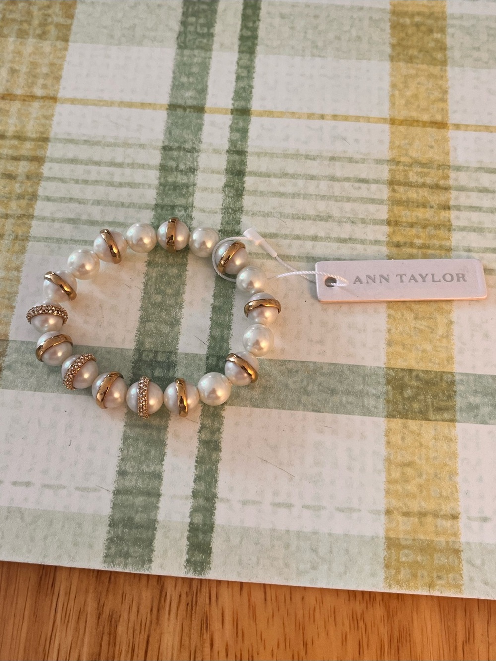 Ann Taylor Pearl & Gold Bead Stretch Bracelet - Ivory/Gold